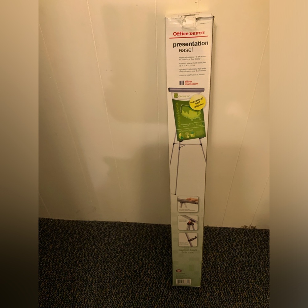 EASEL BY OFFICE DEPOT